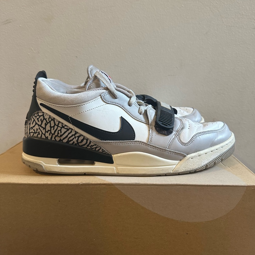 Air Jordan Legacy 312